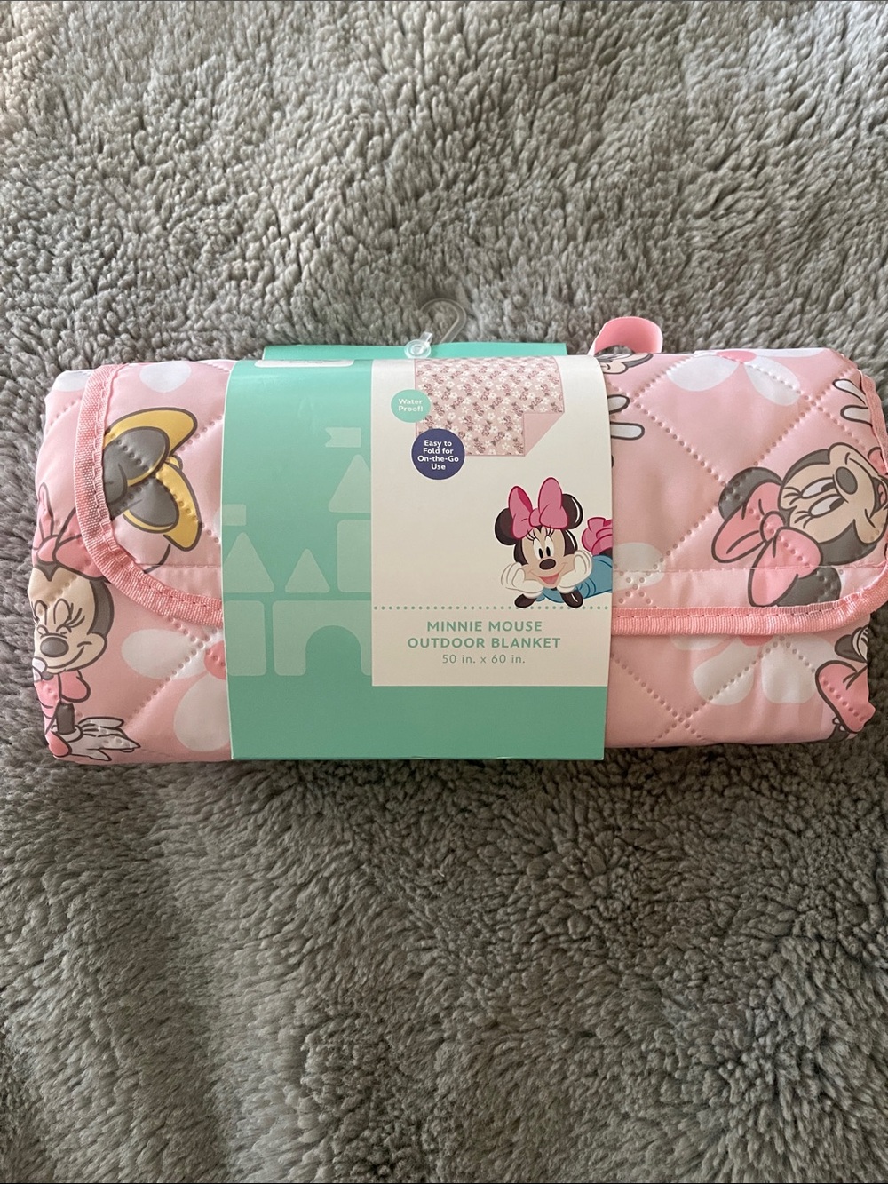 Disney Minnie Mouse Quilted Pink Roll-Up Outdoor Blanket